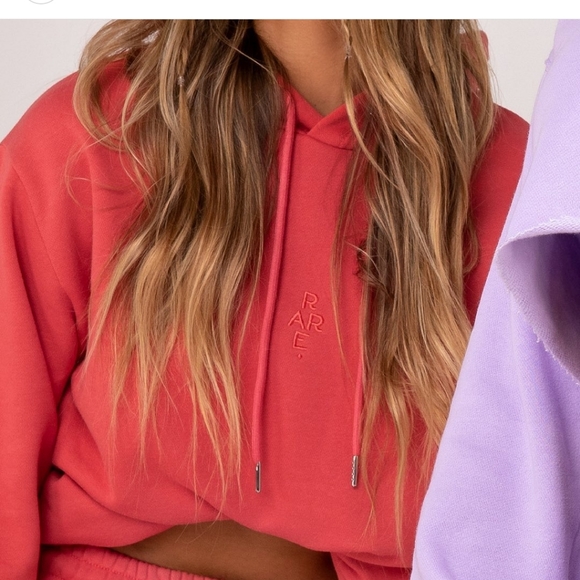 SOLD. NWT! Lauren Simpson’s “Rare Collective” Oversized Jumper in Blush Red! - Picture 3 of 9